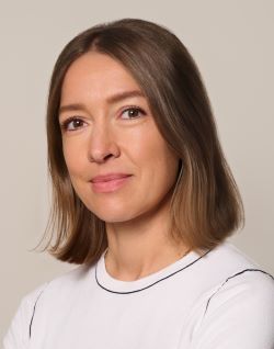 Kate Holt